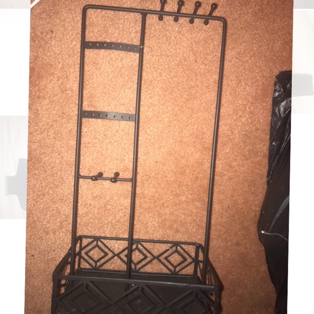 Jewelry stand